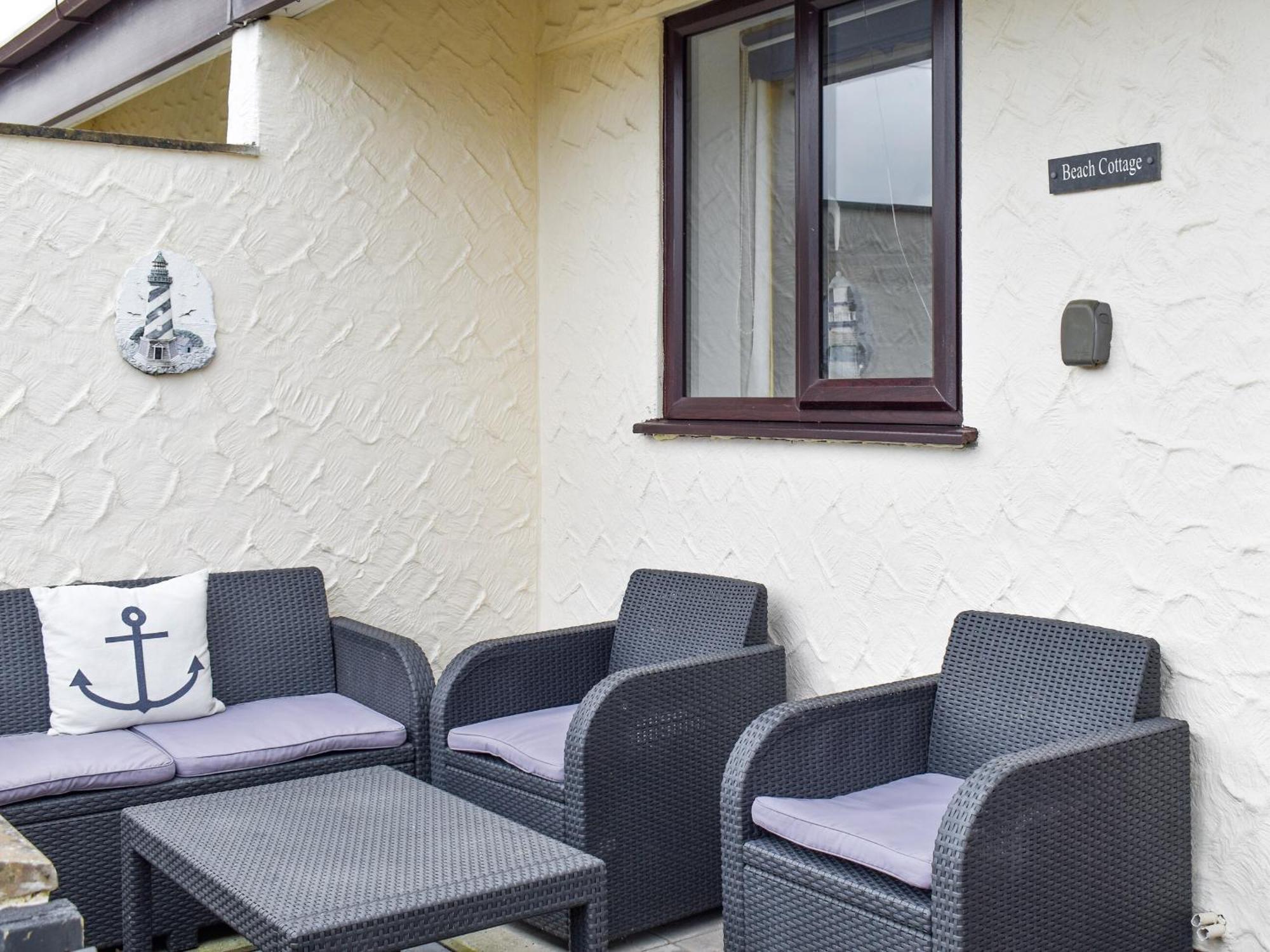 Beach Cottage Benllech Exterior photo